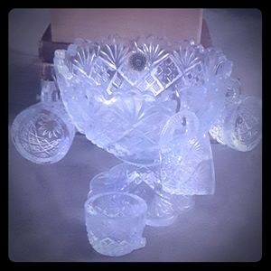 Vintage Westmoreland Mini Punch Bowl Set